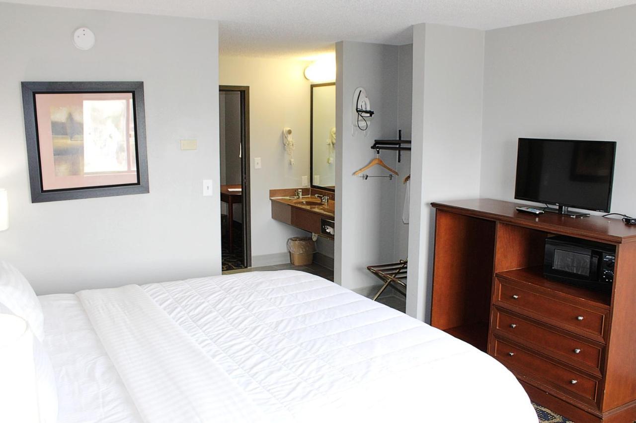 Greenlight Inn & Suites St James Saint James Exteriér fotografie