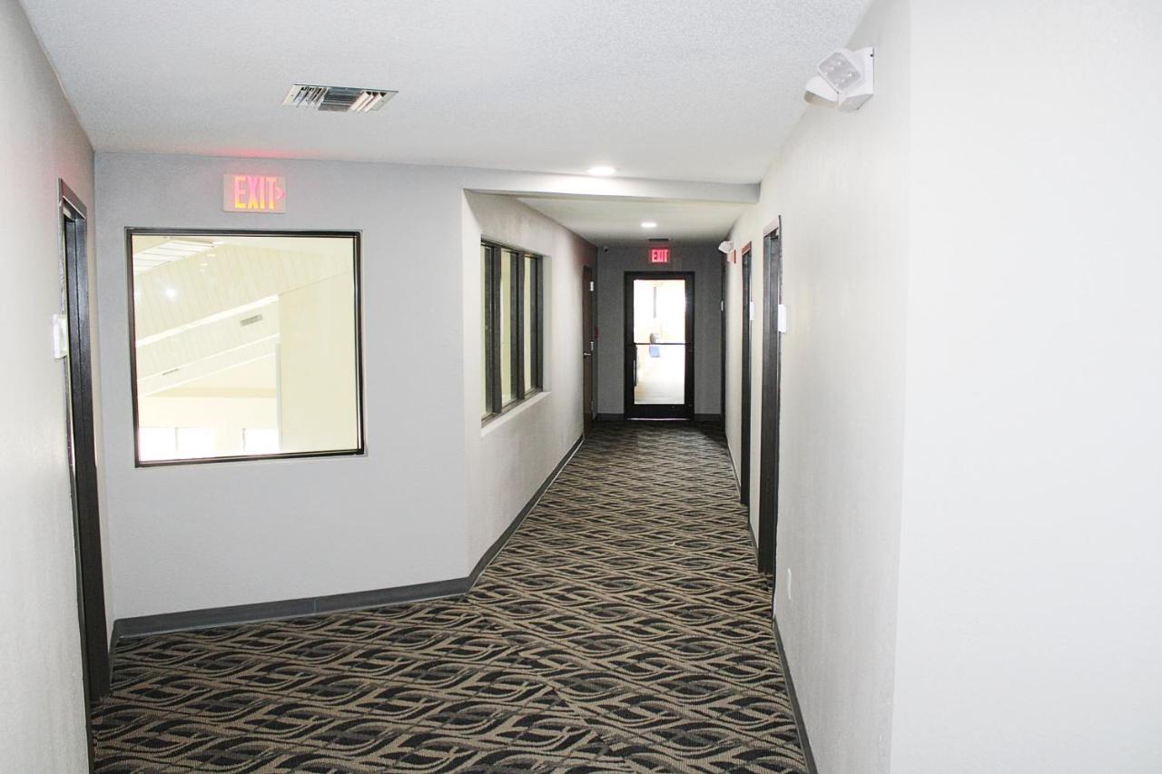 Greenlight Inn & Suites St James Saint James Exteriér fotografie