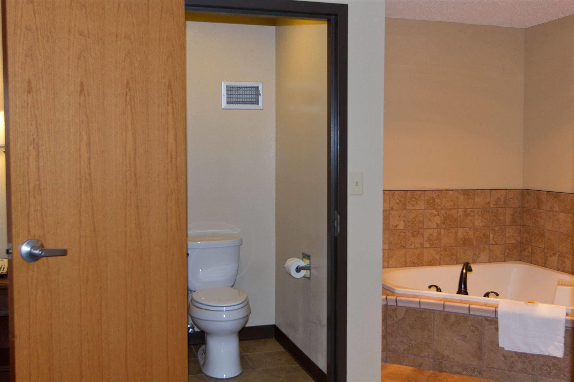 Greenlight Inn & Suites St James Saint James Exteriér fotografie