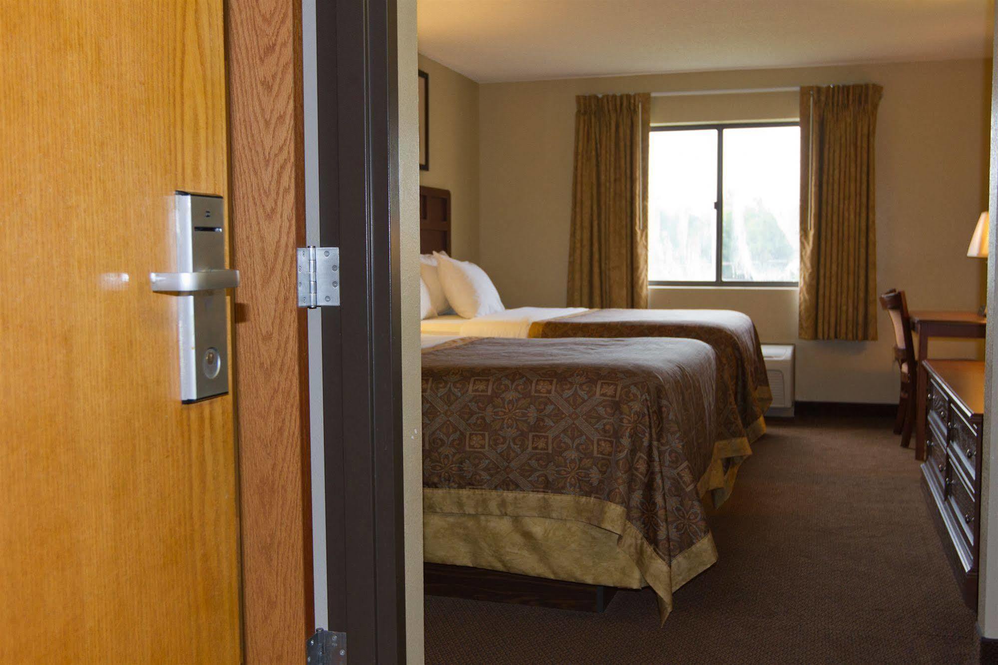 Greenlight Inn & Suites St James Saint James Exteriér fotografie