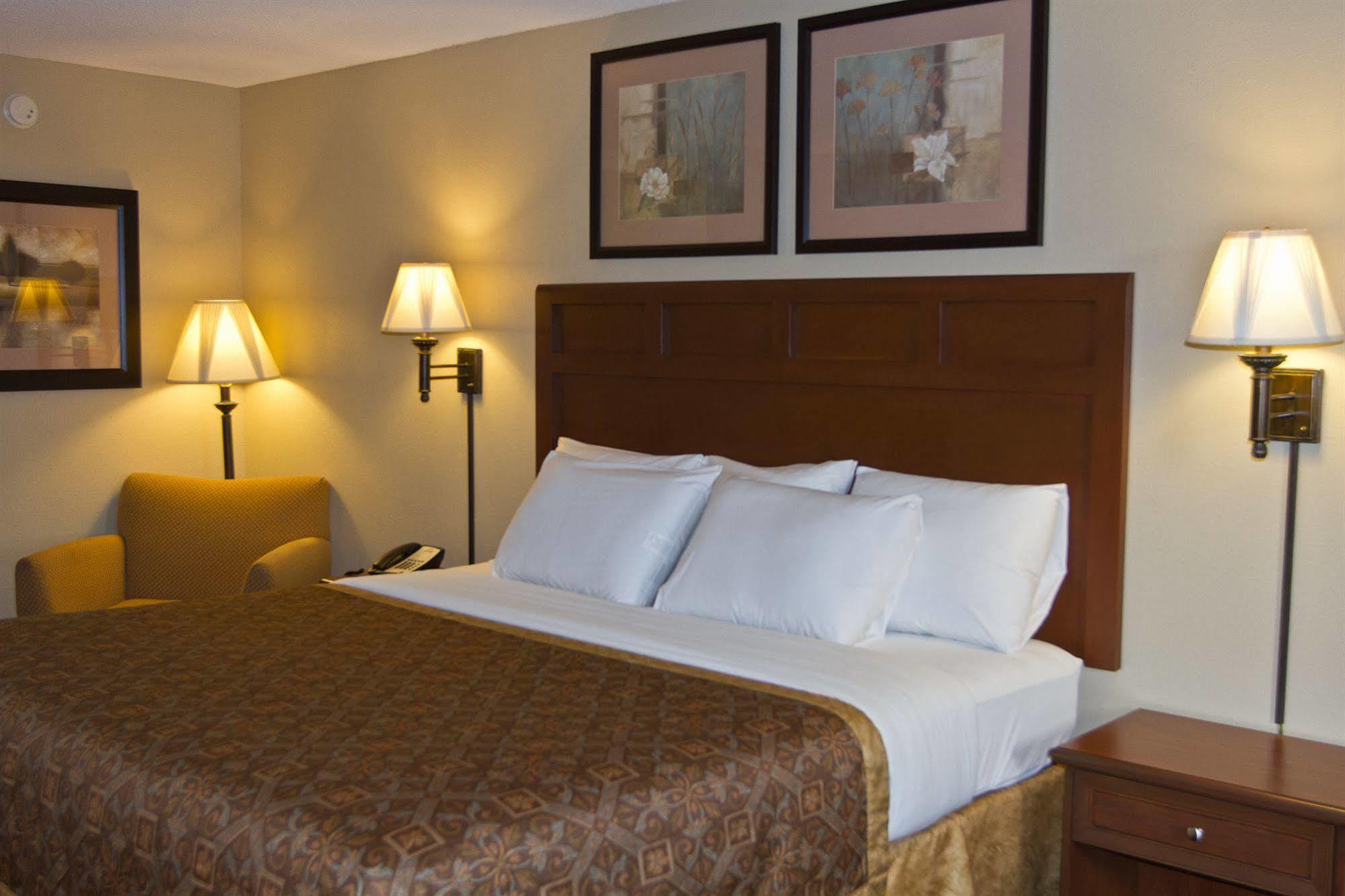 Greenlight Inn & Suites St James Saint James Exteriér fotografie