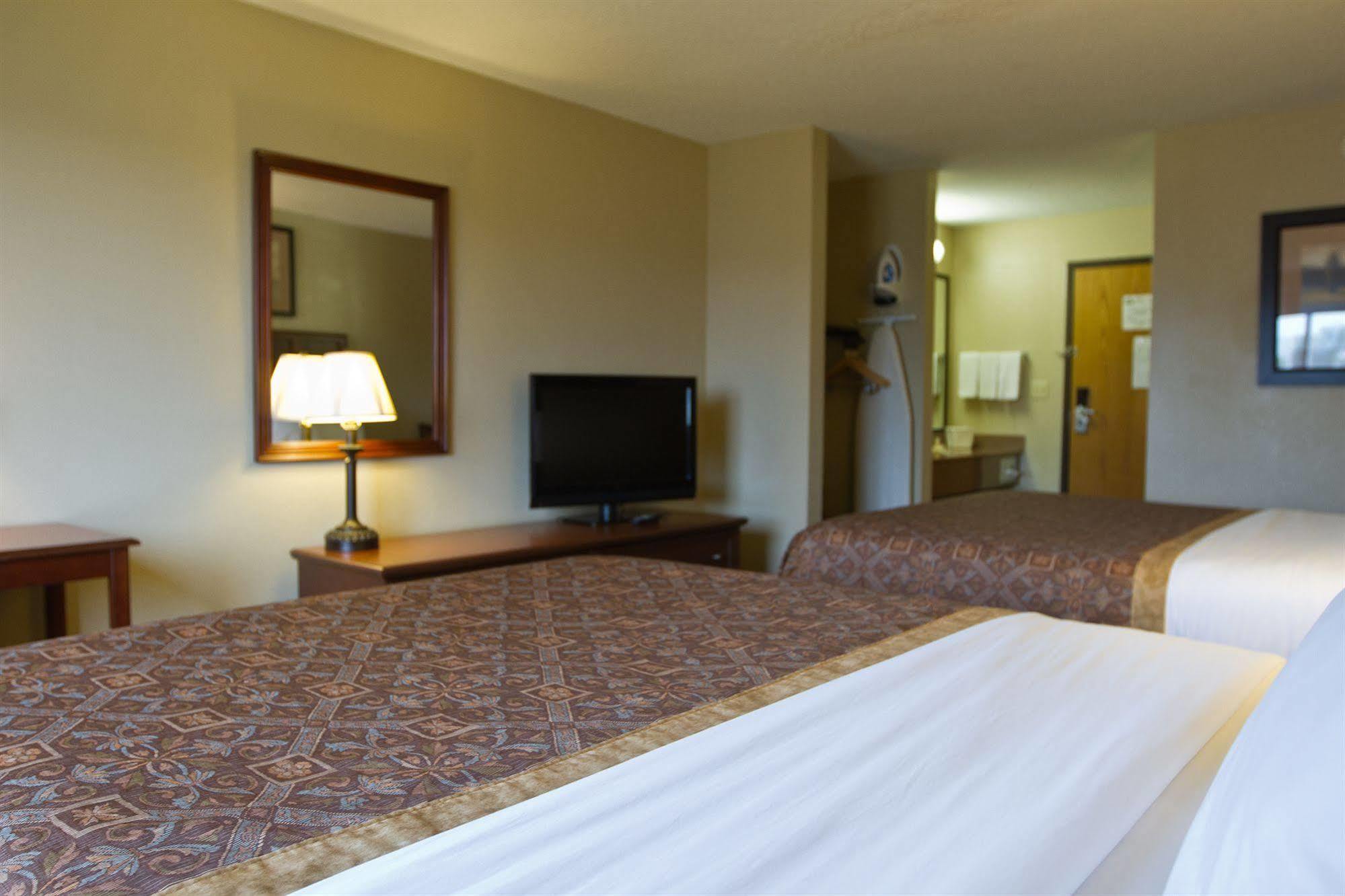 Greenlight Inn & Suites St James Saint James Exteriér fotografie