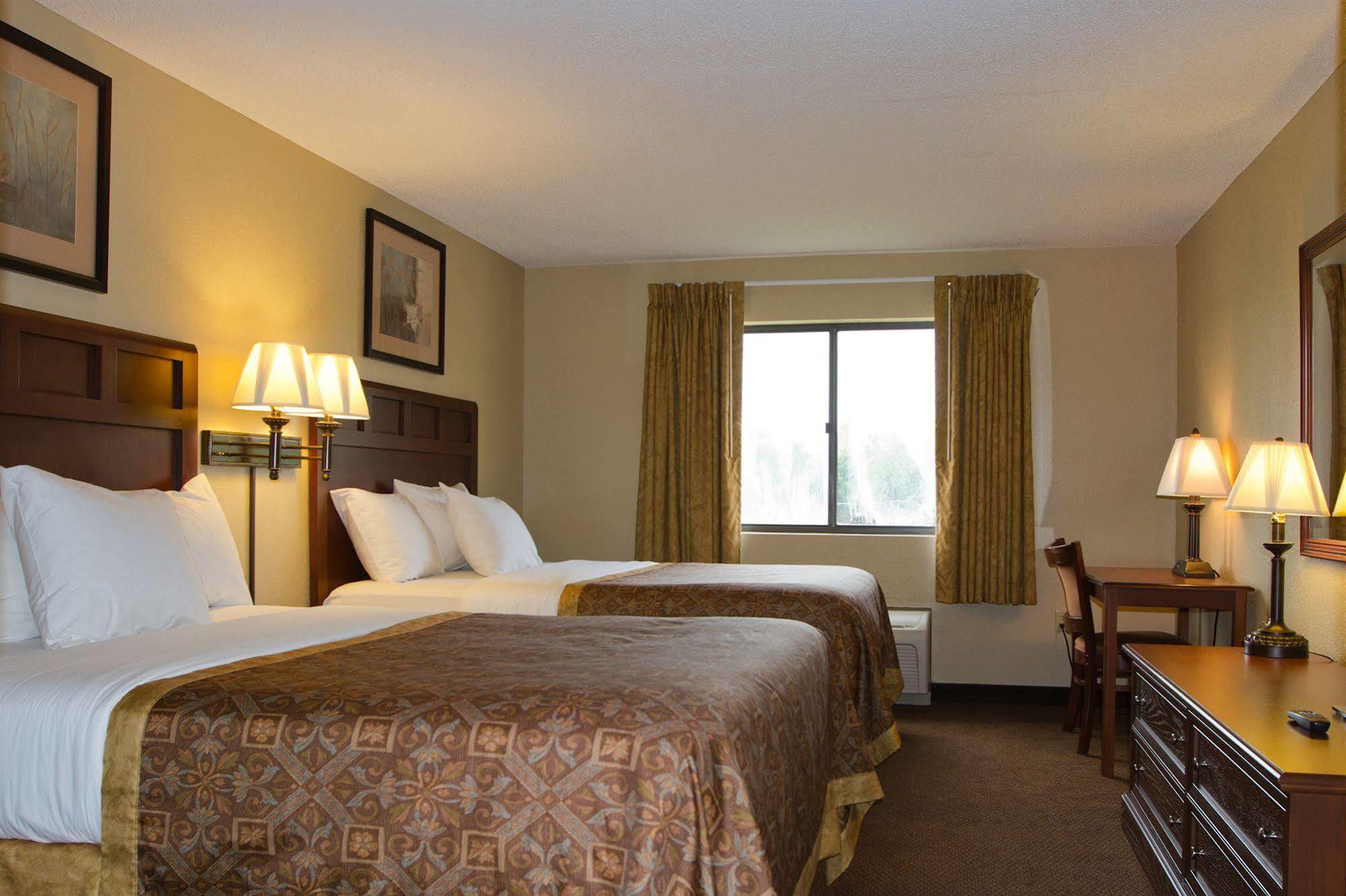 Greenlight Inn & Suites St James Saint James Exteriér fotografie
