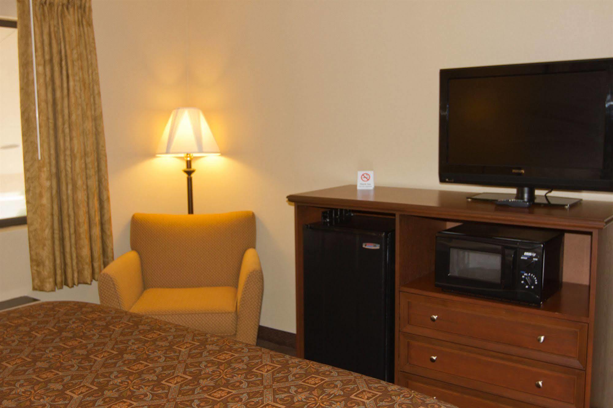 Greenlight Inn & Suites St James Saint James Exteriér fotografie